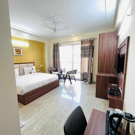 Hotel The Luxe 18 - Golf Course Road Gurgaon Zewnętrze zdjęcie