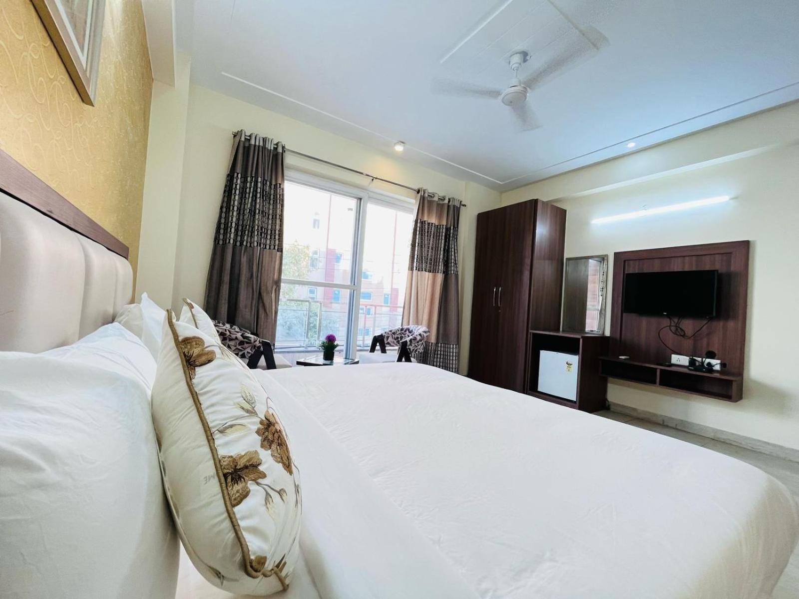 Hotel The Luxe 18 - Golf Course Road Gurgaon Zewnętrze zdjęcie