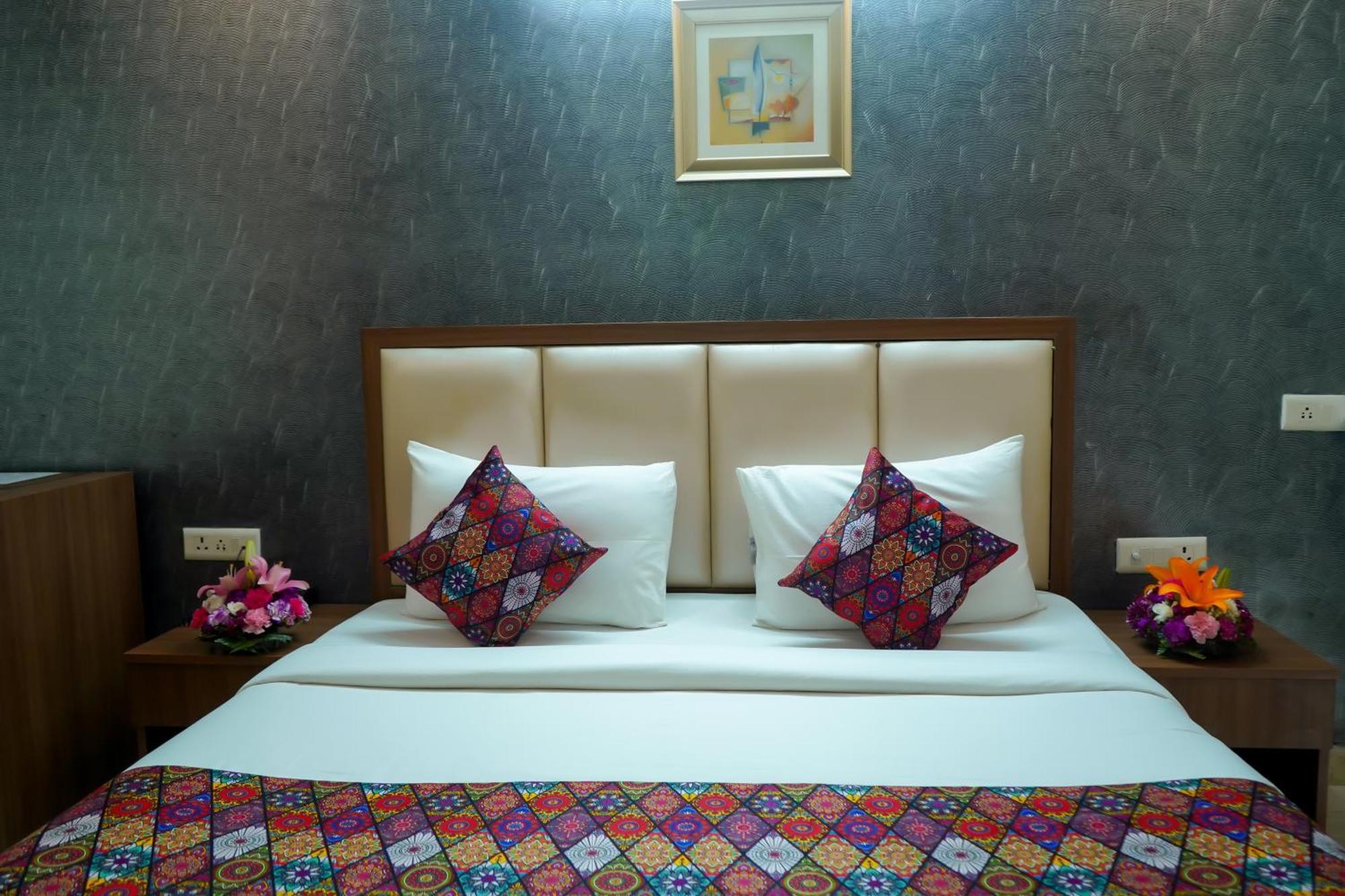 Hotel The Luxe 18 - Golf Course Road Gurgaon Zewnętrze zdjęcie